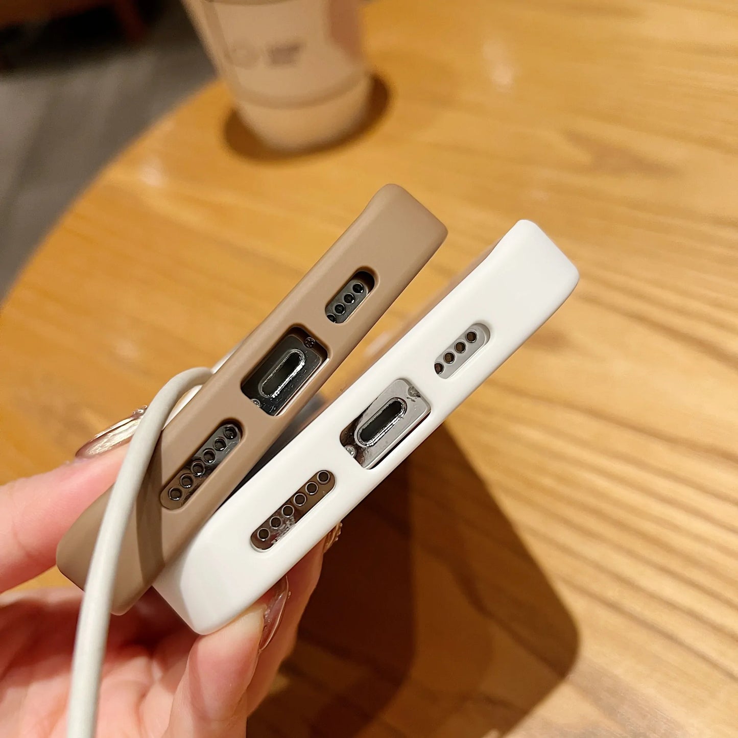 肌肤感镜头支架磁吸手机壳 iPhone13-16 ProMax