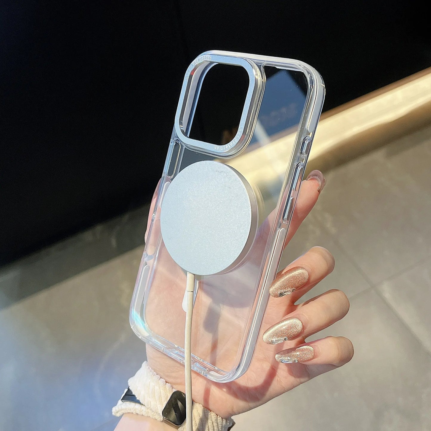 高级透明色侧边防撞条磁吸壳 iPhone12-16 Pro Max